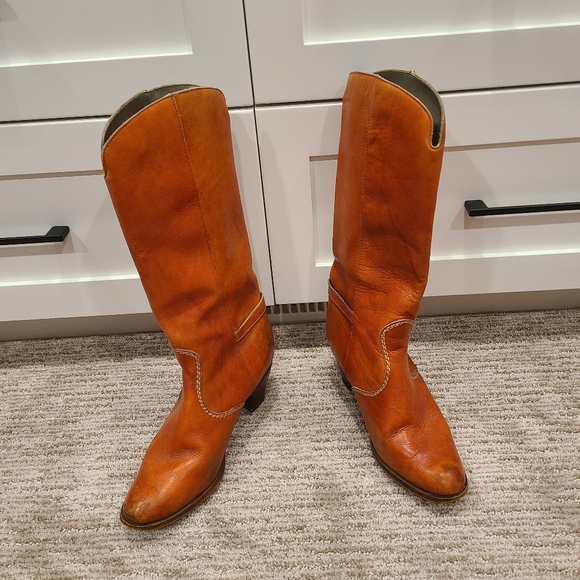 Made in Canada cowgirl/ boots - Picture 2 of 6